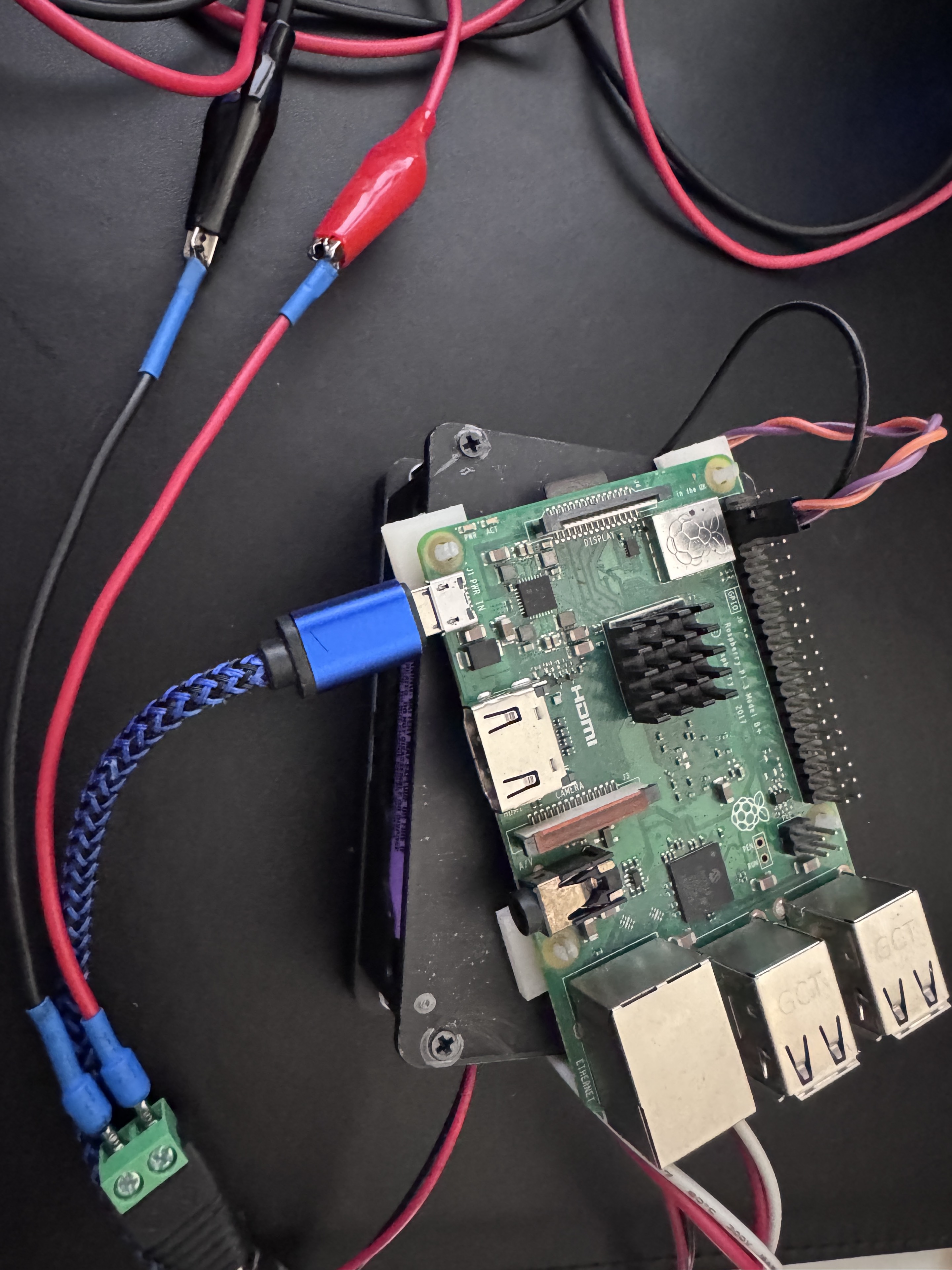 Raspberry Pi mit Waveshare UPS Module 3S und drei gebrauchten 18650-Zellen